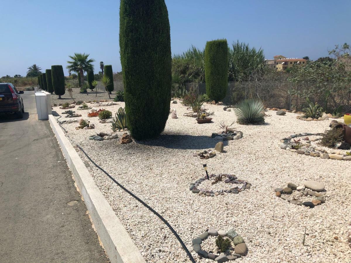 Royal Seacrest Apartment Paphos Bagian luar foto